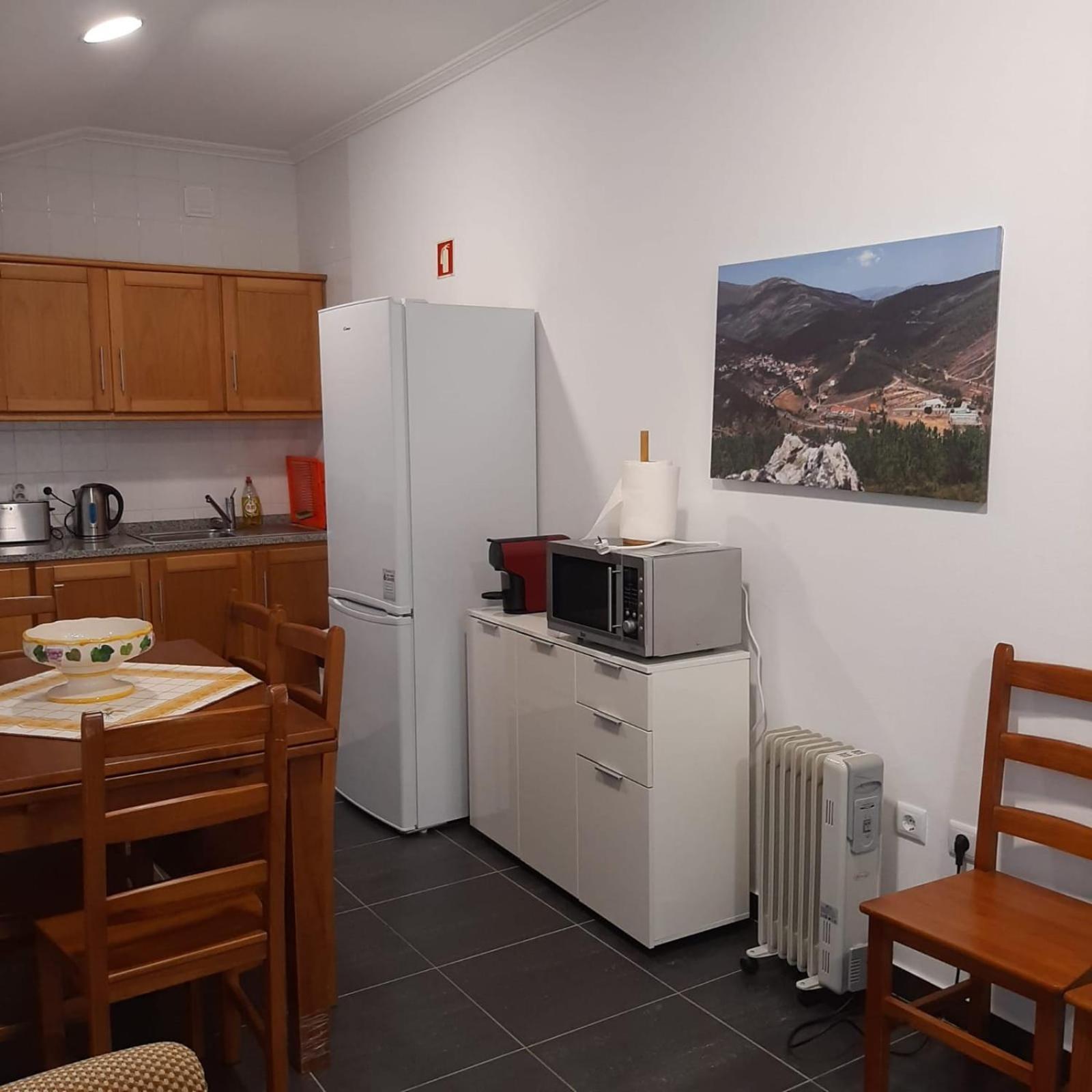 Vila Casas Da Escola - "A Escola" - Meas Pampilhosa da Serra Exteriér fotografie